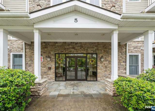 Property at 5 E Tenakill Park Dr E #110, Cresskill, NJ 07626, 2 beds, 2 baths