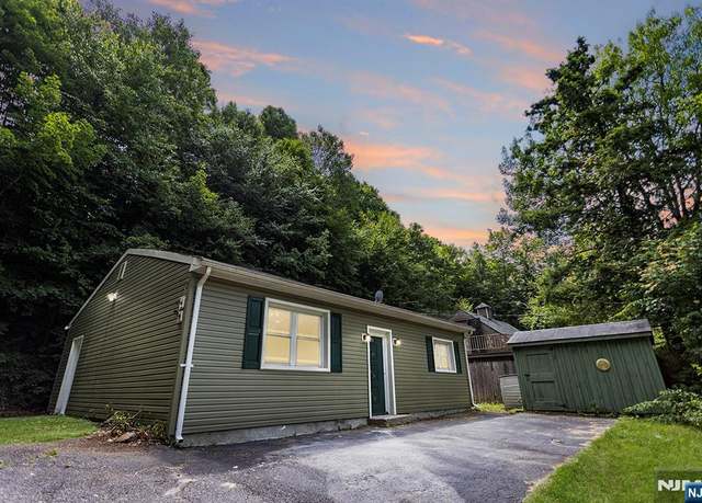 Property at 74 Riverside Rd, West Milford, NJ 07421, 3 beds, 1 bath