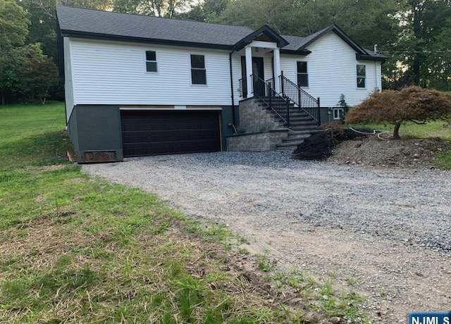 Property at 43 Rockport Rd, Sussex, NJ 07461, 3 beds, 2.5 baths