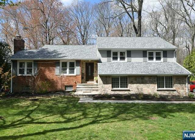 Property at 512 E Saddle River Rd, Ridgewood, NJ 07450, 4 beds, 3 baths