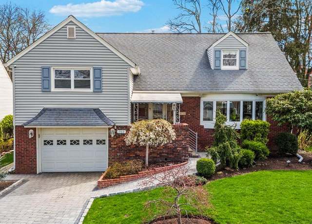 Property at 160 Van Buskirk Rd, Teaneck, NJ 07666, 4 beds, 3.5 baths