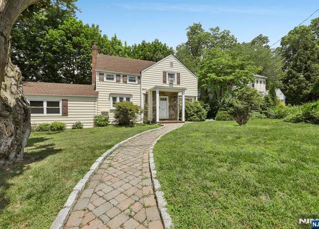 Property at 731 Wendel Pl, Teaneck, NJ 07666, 2 beds, 1.5 baths
