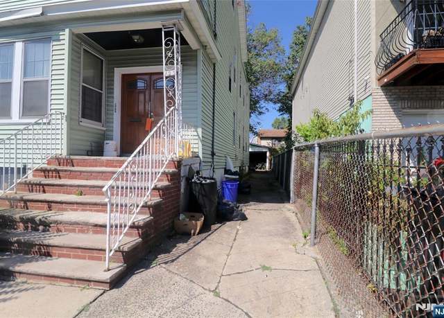 Property at 123 Columbia Ave, Newark, NJ 07106, 4 beds, 4 baths