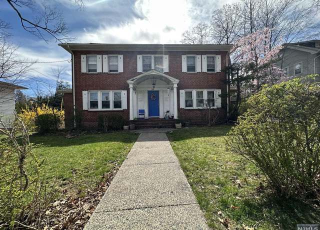 Property at 316 Lawnridge Rd, Orange, NJ 07050, 3 beds, 2.5 baths