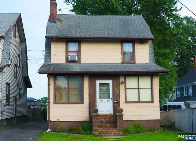 Property at 5 Grove St, Bloomfield, NJ 07003, 3 beds, 1.5 baths