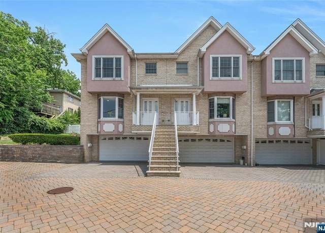 Property at 425 West St Unit D, Fort Lee, NJ 07024, 3 beds, 3 baths