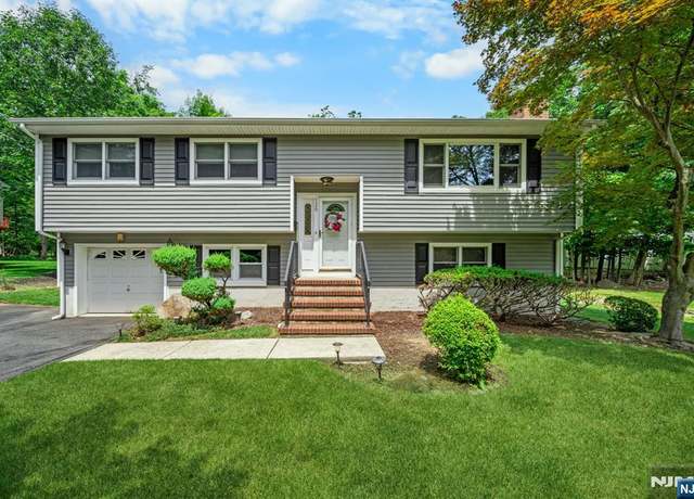 Property at 120 Colony Ave, Park Ridge, NJ 07656, 3 beds, 2 baths