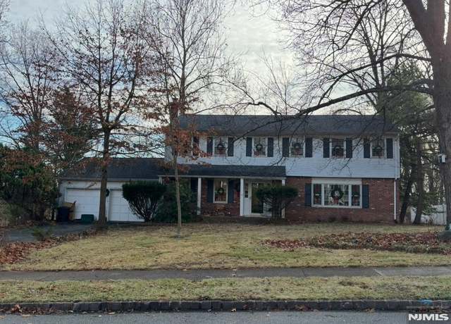 Property at 14 Witkowski Way, Wayne, NJ 07470, 4 beds, 2.5 baths