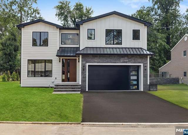 Property at 993 Adams Pl, Twp Of Washington, NJ 07676, 5 beds, 4.5 baths