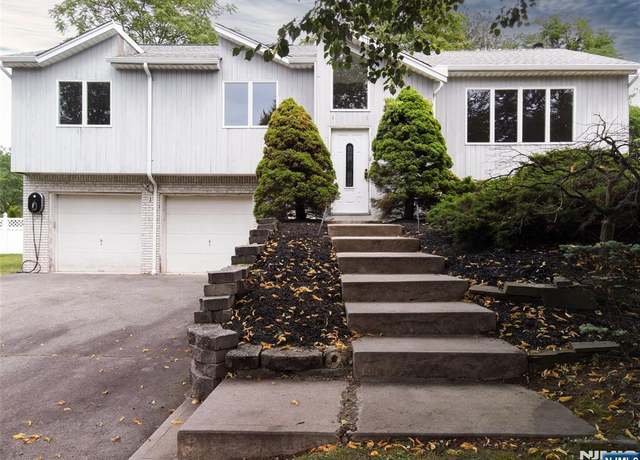 Property at 1 Fielding Ter, Paramus, NJ 07652, 4 beds, 3 baths