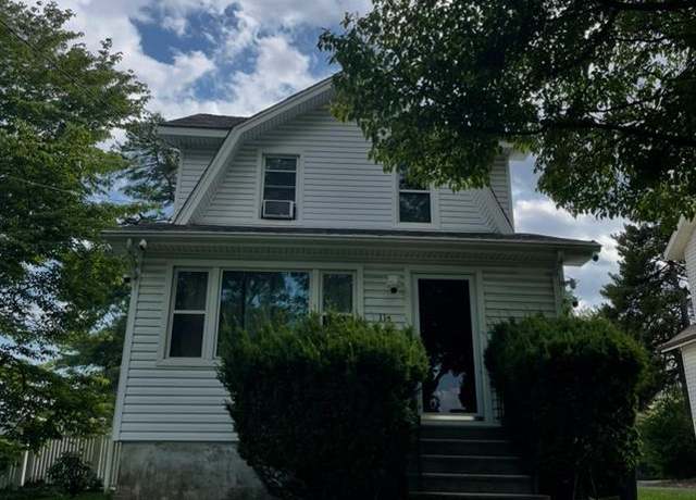 Property at 114 Hillside Ave, Teaneck, NJ 07666, 2 beds, 1 bath