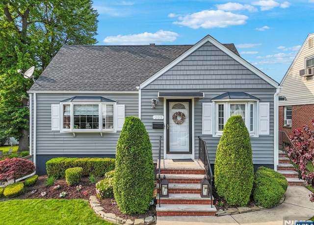 Property at 203 Phelps Ave, Bergenfield, NJ 07621, 3 beds, 2 baths