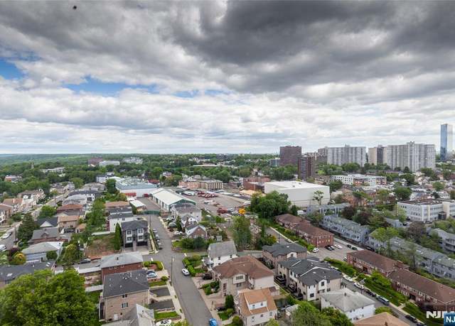 Property at 555 North Ave Unit 21U, Fort Lee, NJ 07024, 2 beds, 2 baths