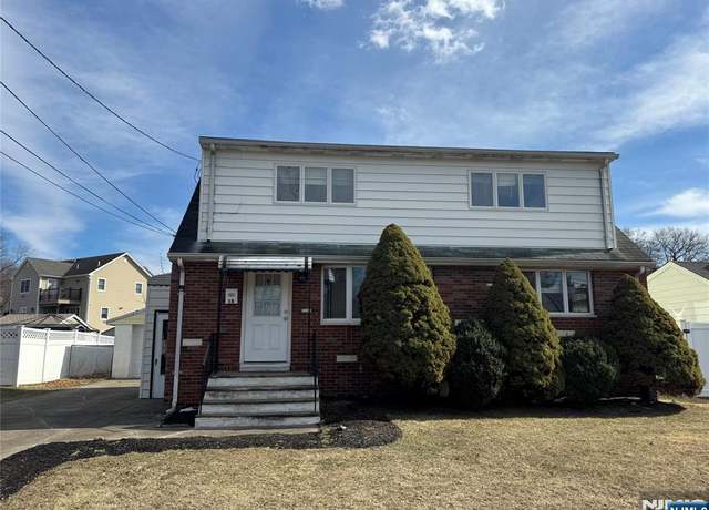 Property at 18 Filippone Way, Woodland Park, NJ 07424, 4 beds, 2 baths