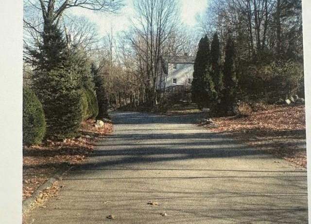 Property at 48 Overlook Rd, Bloomingdale, NJ 07403