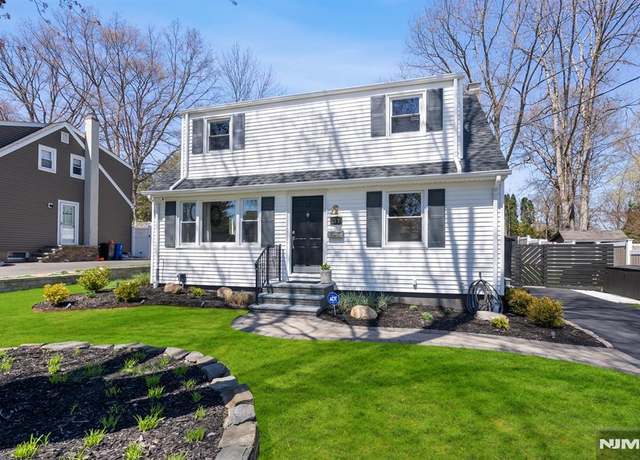 Property at 31 Lyon Rd, Waldwick, NJ 07463, 4 beds, 2.5 baths