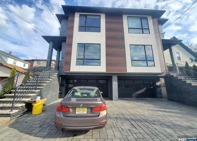 Property at 336A Highland Ave, Palisades Park, NJ 07650, 3 beds, 3.5 baths