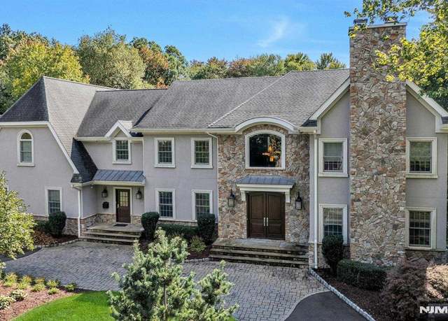 Property at 450 Hartung Dr, Wyckoff, NJ 07481, 6 beds, 7.5 baths