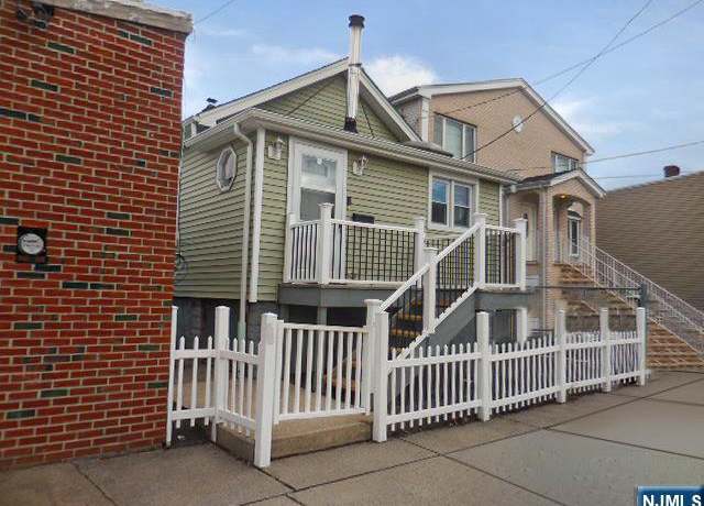 Property at 222 Washington Ave, Hackensack, NJ 07601, 2 beds, 1 bath