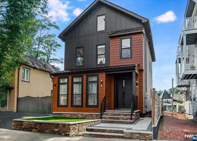 Property at 10 Frink St, Montclair, NJ 07042, 5 beds, 4 baths