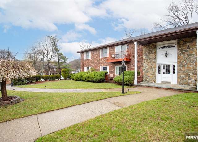 Property at 315 Ringwood Ave, Pompton Lakes, NJ 07442, 2 beds, 2 baths