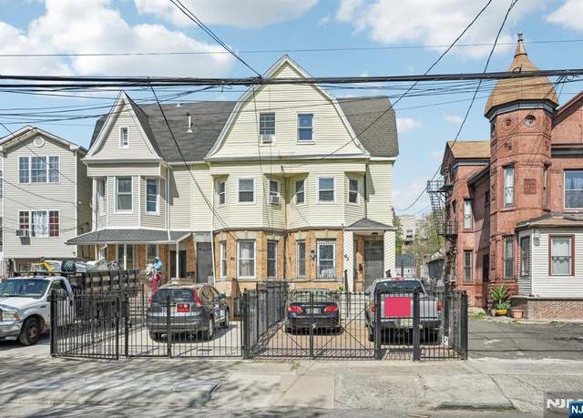 Property at 63 Lincoln Ave, Newark, NJ 07104, 4 beds, 2.5 baths