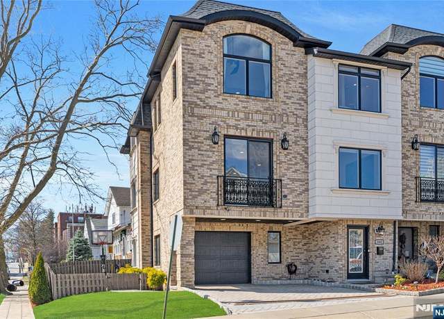 Property at 300 Hoym St Unit A, Fort Lee, NJ 07024, 3 beds, 3 baths