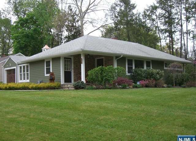 Property at 276 N Maple Ave, Ridgewood, NJ 07450, 3 beds, 2 baths