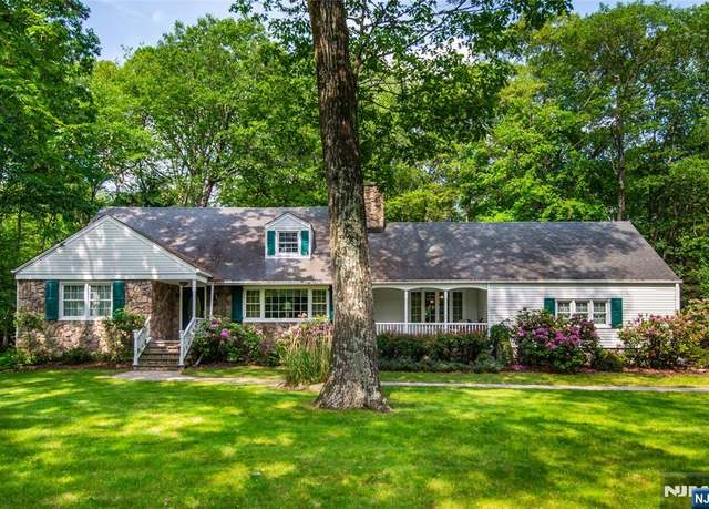 Property at 504 Pepperidge Tree Ln, Kinnelon Borough, NJ 07405, 4 beds, 3 baths