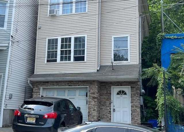 Property at 135 3rd St, Paterson, NJ 07522, 6 beds, 4 baths