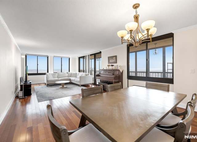 Property at 200 Winston Dr #2920, Cliffside Park, NJ 07010, 3 beds, 3 baths