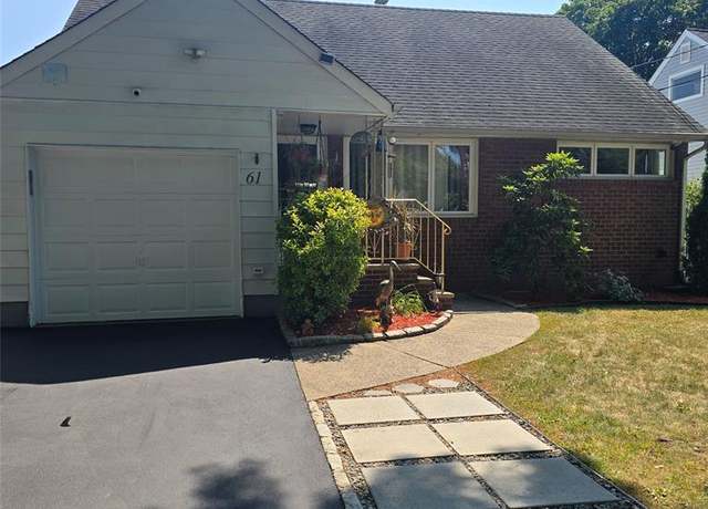 Property at 61 Hobart St, Ridgefield Park, NJ 07660, 3 beds, 1.5 baths