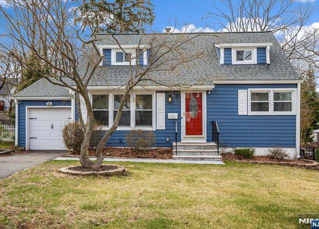 Property at 5 Abington Rd, West Orange, NJ 07052, 4 beds, 2 baths