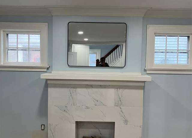 Property at 14 Mount Vernon Pl, Newark, NJ 07106, 6 beds, 3 baths