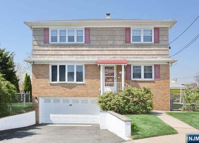 Property at 519 Anthony Ct, Lyndhurst, NJ 07071, 5 beds, 2 baths