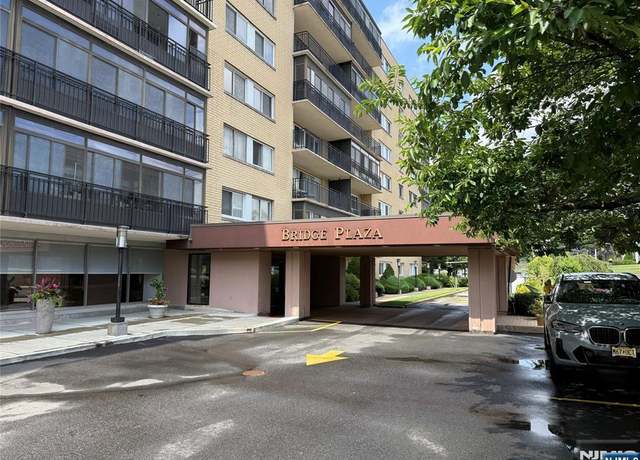 Property at 2185 Lemoine Ave Unit 2G, Fort Lee, NJ 07024, 2 beds, 2 baths