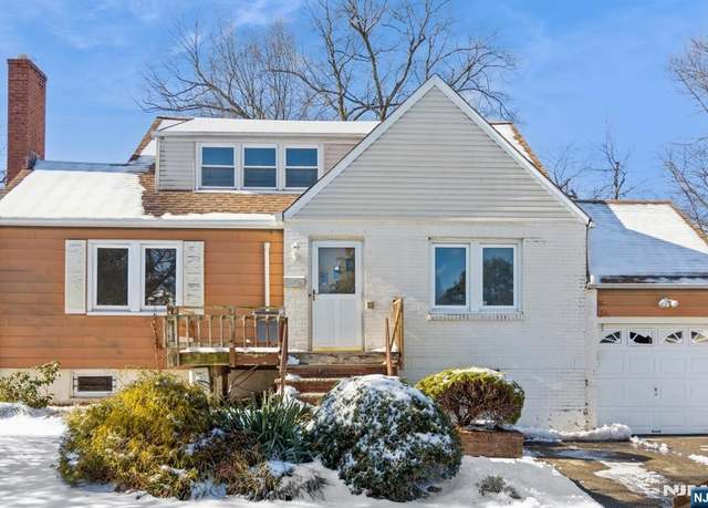 Property at 26 Crestmont Rd, West Orange, NJ 07052, 3 beds, 2 baths