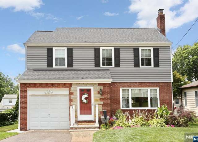 Property at 677 Oak Ave, Maywood, NJ 07607, 3 beds, 1.5 baths