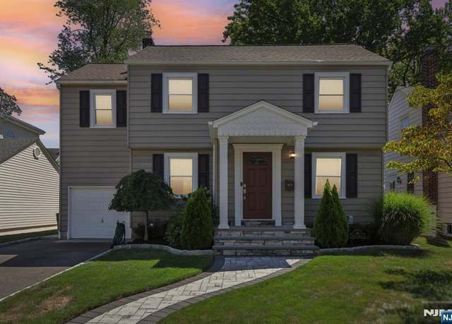 Property at 48 Renner Ave, Bloomfield, NJ 07003, 3 beds, 1.5 baths