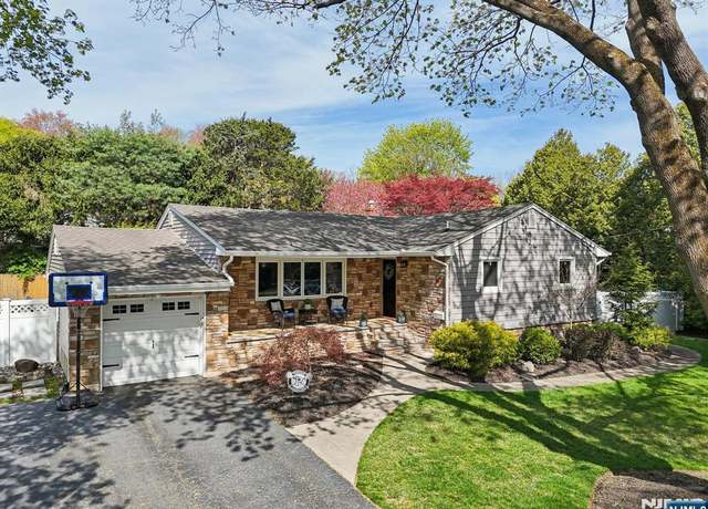 Property at 27 Ell Rd, Hillsdale, NJ 07642, 3 beds, 3 baths