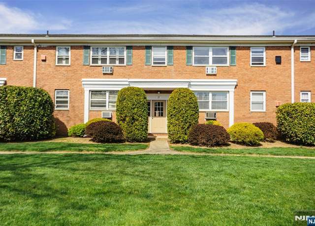 Property at 27 Hinchman Ave Unit 1D, Wayne, NJ 07470, 1 bed, 1 bath