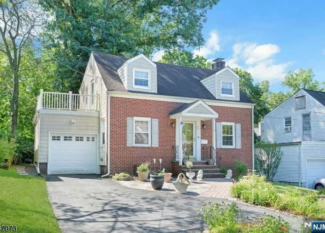 Property at 8 Roosevelt Ter, Livingston, NJ 07039, 3 beds, 1.5 baths