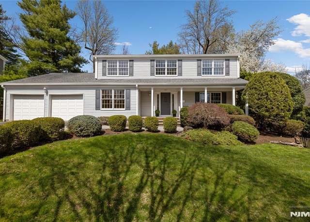 Property at 777 Battel Pl, Oradell, NJ 07649, 4 beds, 3.5 baths
