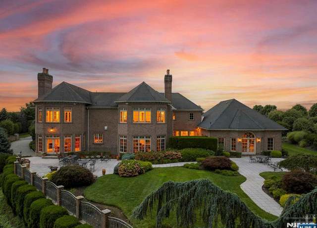 Property at 196 Vaccaro Dr, Cresskill, NJ 07626, 6 beds, 8 baths