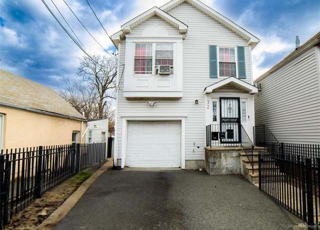 Property at 32 Holland St, Newark, NJ 07103, 5 beds, 2 baths