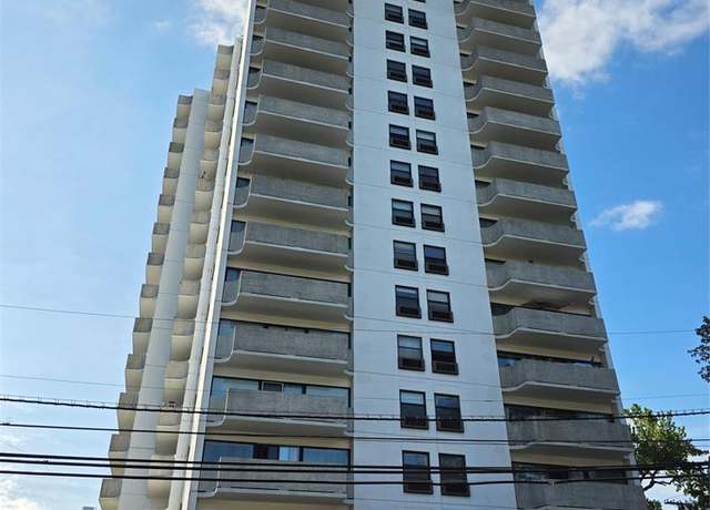 Property at 1600 Center Ave Unit 12C, Fort Lee, NJ 07024, 2 beds, 2 baths
