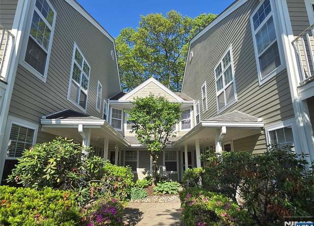 Property at 1201 Richmond Rd, Mahwah, NJ 07430, 3 beds, 3 baths