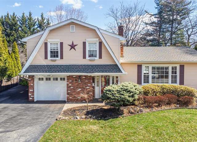 Property at 8 Thomas Ter, Wayne, NJ 07470, 3 beds, 2.5 baths