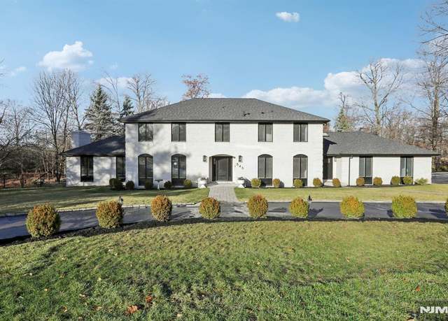 Property at 846 Iron Latch Rd, Franklin Lakes, NJ 07417, 4 beds, 5 baths