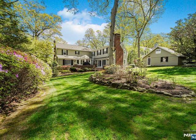 Property at 14 Grove, Caldwell, NJ 07006, 4 beds, 3 baths